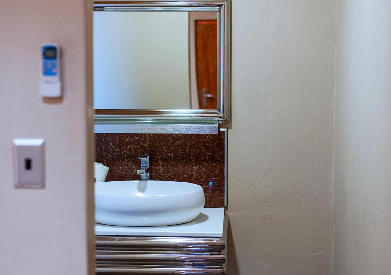Msc Hotel Otjiwarongo Monitronics Ngoại thất bức ảnh