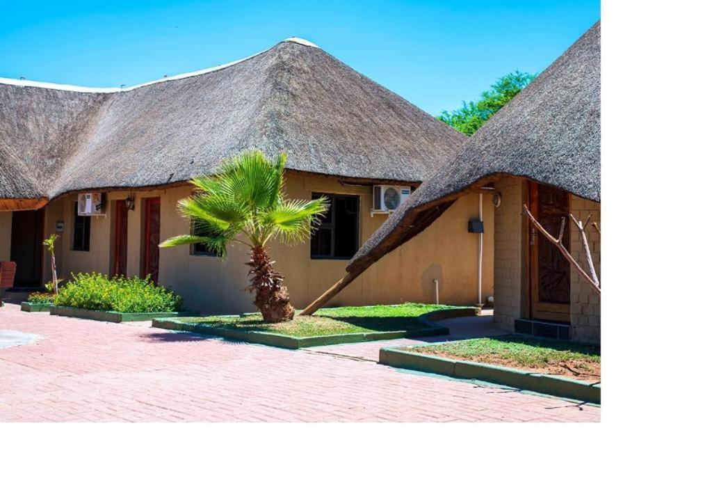 Msc Hotel Otjiwarongo Monitronics Ngoại thất bức ảnh